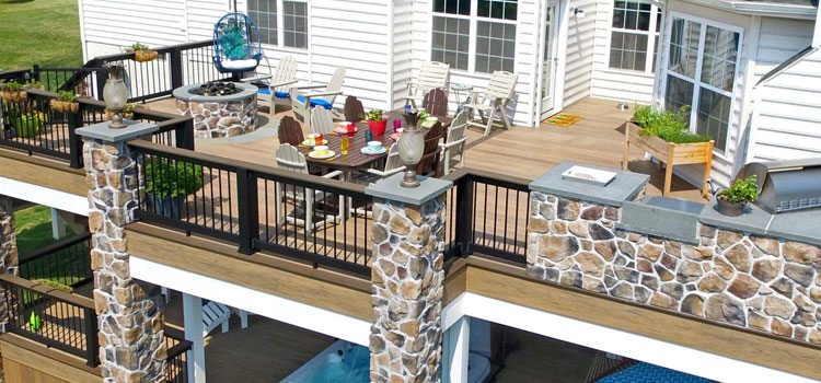 Custom Deck Design Contractors in Newhall, CA